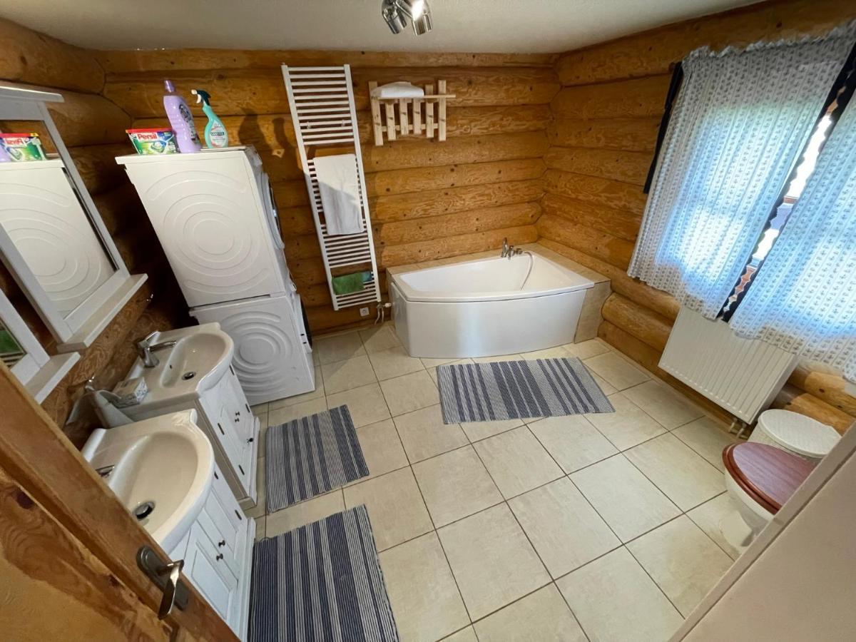 Trinity Log Cabin Wellness Resort Csorba Kültér fotó